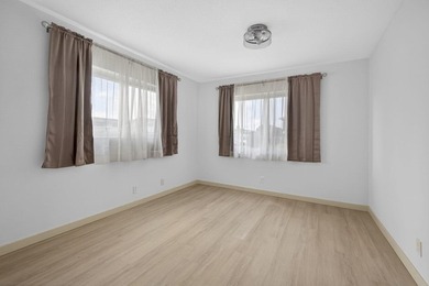 Stunning fully renovated corner-unit condo in a premier 55+ - photo 20
