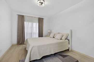 Stunning fully renovated corner-unit condo in a premier 55+ - photo 21