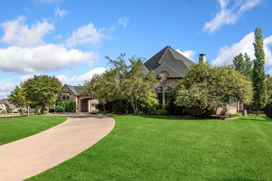 Welcome to this exquisite custom-built Carmen Homes masterpiece - photo 2