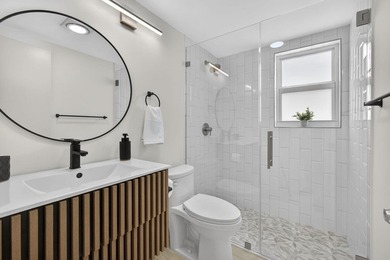 Stunning fully renovated corner-unit condo in a premier 55+ - photo 23