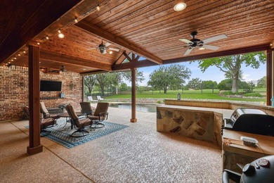 Perfectly positioned on the Bridlewood golf course, this - photo 29