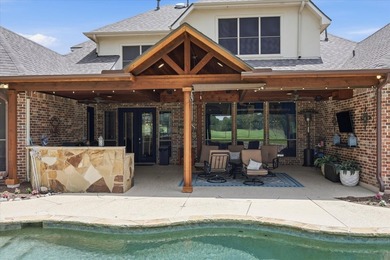 Perfectly positioned on the Bridlewood golf course, this - photo 30
