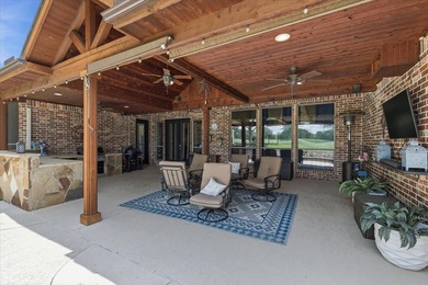 Perfectly positioned on the Bridlewood golf course, this - photo 31