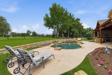 Perfectly positioned on the Bridlewood golf course, this - photo 34