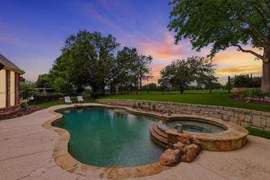 Perfectly positioned on the Bridlewood golf course, this - photo 37