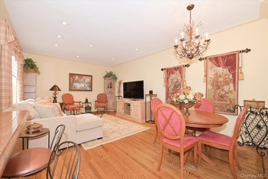 GREAT NECK PLAZA - Welcome to THE WINDSOR @ 21 Barstow Road // - photo 9