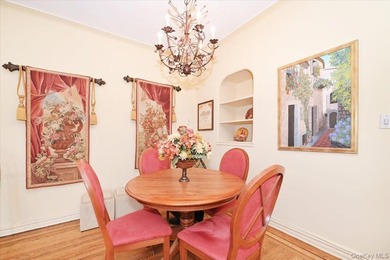 GREAT NECK PLAZA - Welcome to THE WINDSOR @ 21 Barstow Road // - photo 10