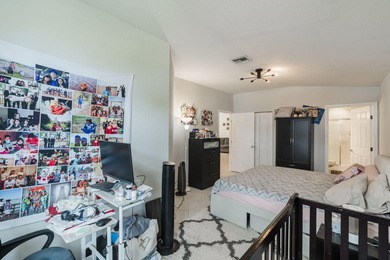 Rare opportunity to own this beautifully maintained 3-bedroom - photo 13
