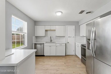 Move-In Ready Gem! This 3-bed, 2-bath concrete block home offers - photo 14