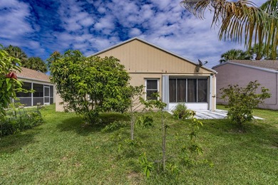 Rare opportunity to own this beautifully maintained 3-bedroom - photo 19