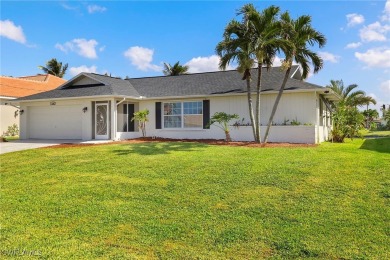 Cape Coral Lakes Area Home For Sale in Cape Coral Florida