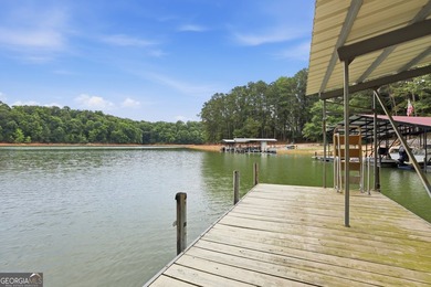Exceptional craftsman-style Lake Hartwell home offering deep - photo 4