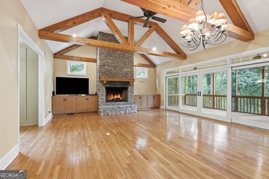 Exceptional craftsman-style Lake Hartwell home offering deep - photo 8
