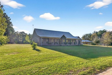 Welcome to your private retreat on beautiful sprawling acreage - photo 2