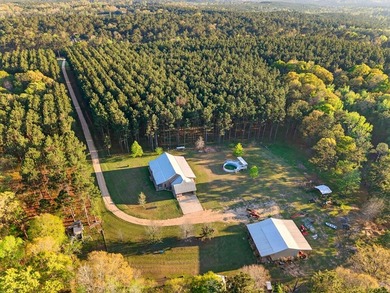 Welcome to your private retreat on beautiful sprawling acreage - photo 4