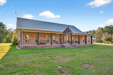 Welcome to your private retreat on beautiful sprawling acreage - photo 6