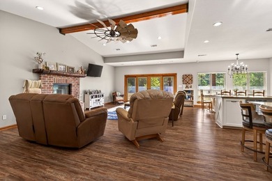 Welcome to your private retreat on beautiful sprawling acreage - photo 9