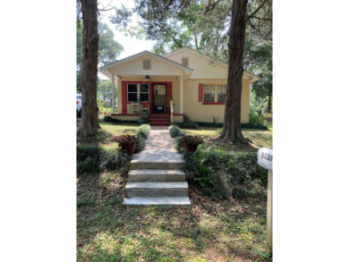 Lake Home For Sale in Tallahassee, Florida