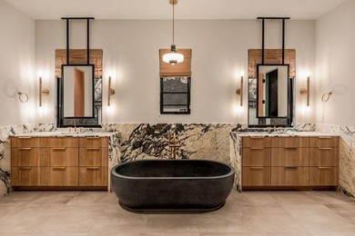 Some homes are designed to be seen. This one was designed to be - photo 16