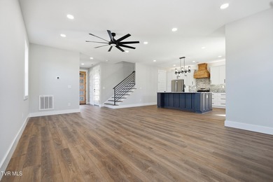 Welcome home to this brand-new, custom-built, 3 bedroom, 2.5 - photo 8
