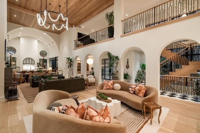 Some homes are designed to be seen. This one was designed to be - photo 29