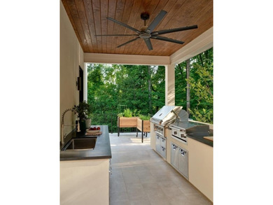 Some homes are designed to be seen. This one was designed to be - photo 33