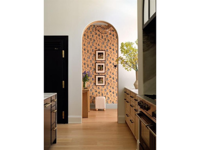 Some homes are designed to be seen. This one was designed to be - photo 35