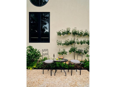 Some homes are designed to be seen. This one was designed to be - photo 38