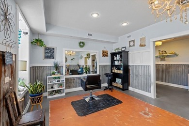 Own a charming, versatile piece of Florida history in the heart - photo 40