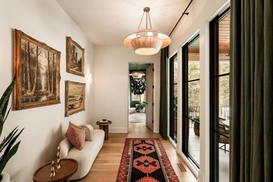 Some homes are designed to be seen. This one was designed to be - photo 41