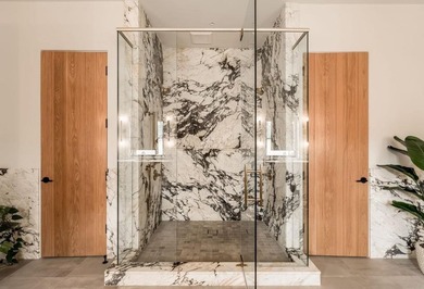 Some homes are designed to be seen. This one was designed to be - photo 43
