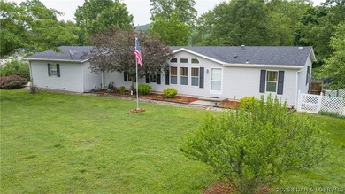 This is the kind of home people move away from the city to find - photo 6