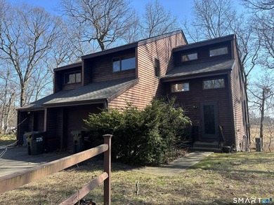 Fabulous 8 unit complex on cul-de-sac. Gorgeous marsh views - photo 1