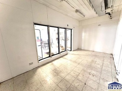 The possibilities for this phenomenal 5280 SF building & 3.61