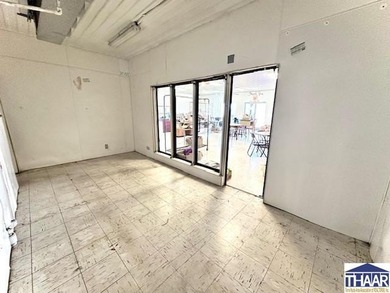 The possibilities for this phenomenal 5280 SF building & 3.61