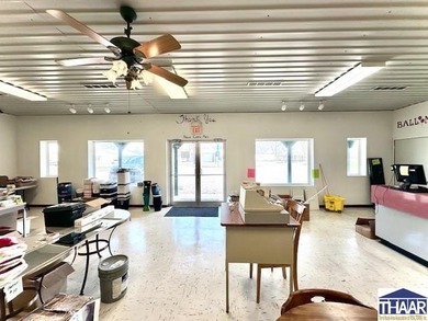 The possibilities for this phenomenal 5280 SF building & 3.61