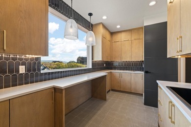 An absolute masterpiece custom home in one of the most - photo 23