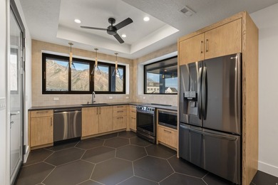 An absolute masterpiece custom home in one of the most - photo 28