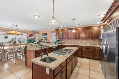 Welcome to an exceptional waterfront retreat in the heart of - photo 6