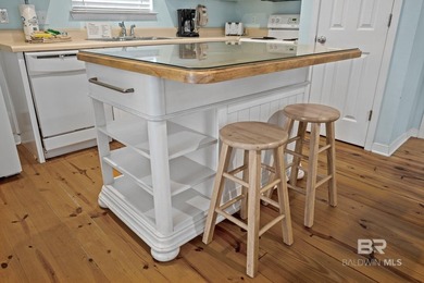 Unit 801 is a gorgeous, turnkey cottage just waiting for you and - photo 6