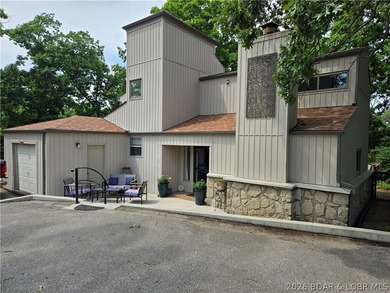 Private Four Seasons Retreat on Expansive Multi-Lot Property! - photo 1