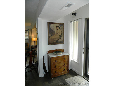 Private Four Seasons Retreat on Expansive Multi-Lot Property! - photo 3