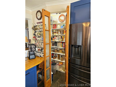 Private Four Seasons Retreat on Expansive Multi-Lot Property! - photo 8