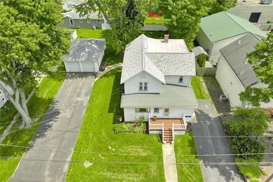 RARE FIND! AMAZING WEBSTER VILLAGE 2-FAMILY! METICULOUSLY - photo 2