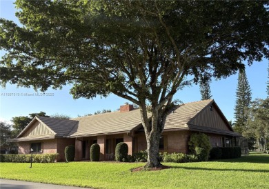 (private lake, pond, creek) Home For Sale in Plantation Florida