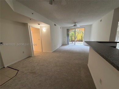 Great opportunity for both homeowners and investors! Spacious - photo 3