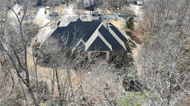 *RARE one-level custom home in Moores Mill Golf Club!* Built by - photo 11