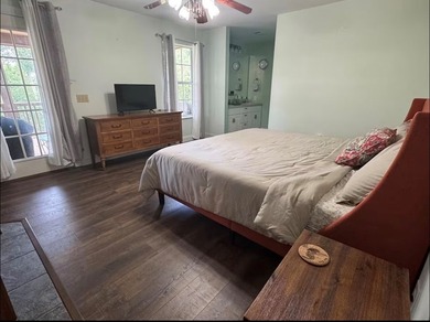 Check out this waterfront cottage on beautiful White Oak Creek!! - photo 14