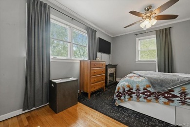 Step into comfort and style in this beautifully maintained - photo 18