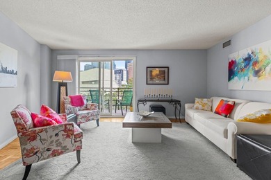Enjoy easy downtown living in this beautifully maintained - photo 9